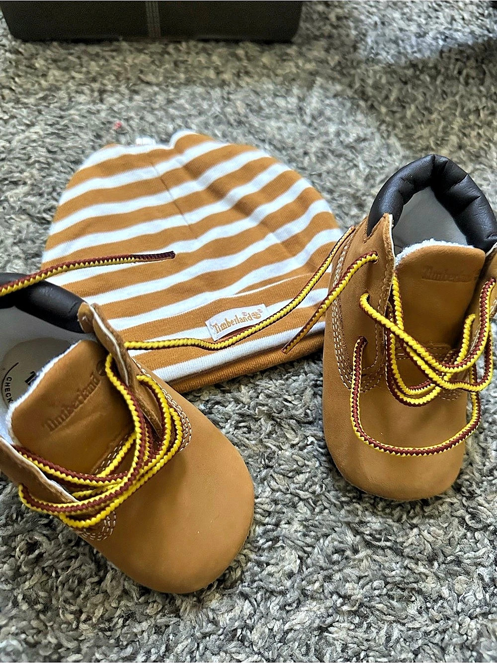 Timberland Infants/Newborn 6-Inch Bootie with hat set!